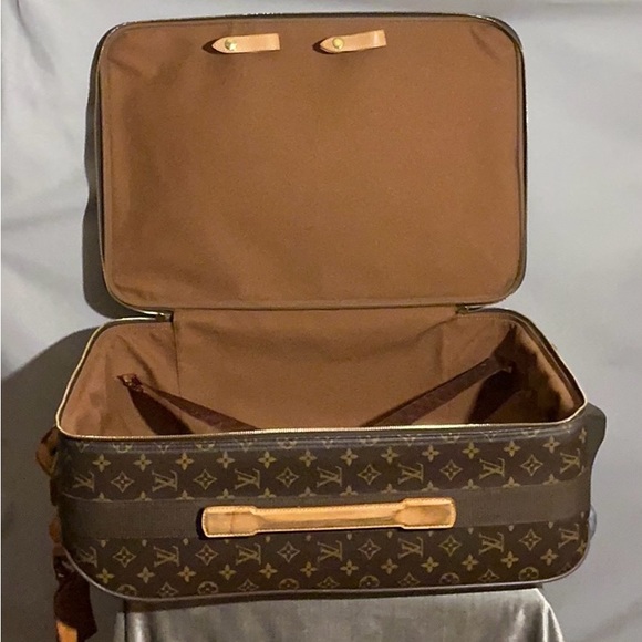 Authentic Louis Vuitton Pegase 55 Rolling Luggage-Heavily Used/Priced According - Picture 7 of 16
